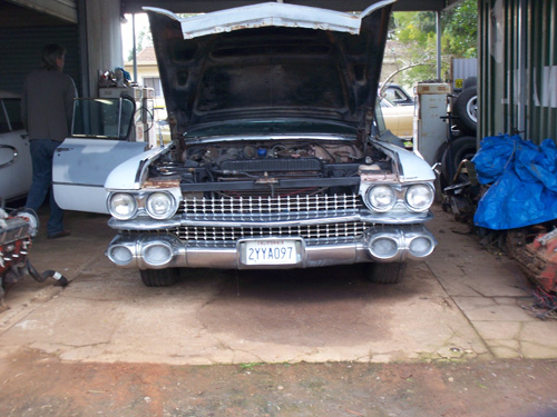 Front end of a 1959 Cadillac Ssedan Deville front end before restoration
