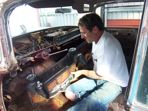Pauls removing the dashboard on his 1959 Cadillac Dashboard