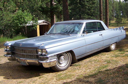 picture of aa 1963 Cadillac from the front.