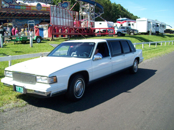 Pictures of Cadillacs at the Cadillac parade