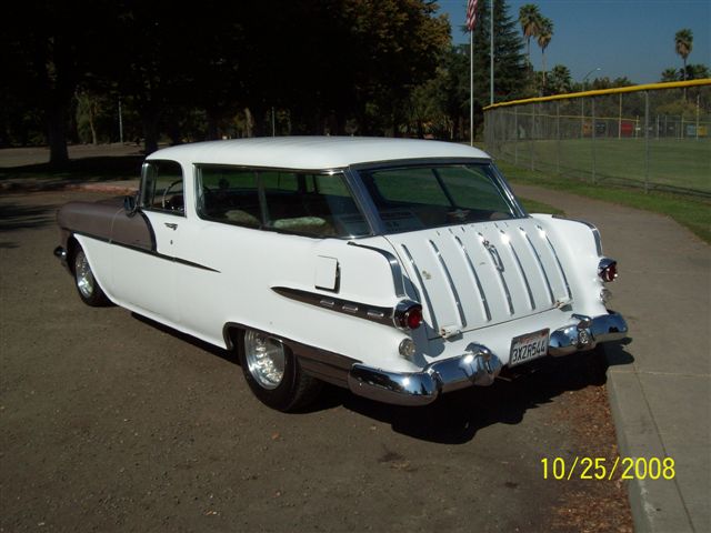 1956 pontiac wagon