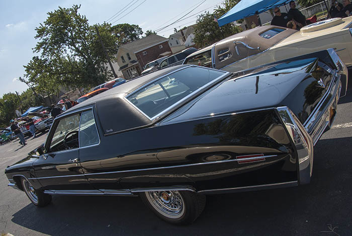 1972 cadillac drivers side