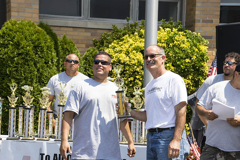 mike getting a trophy